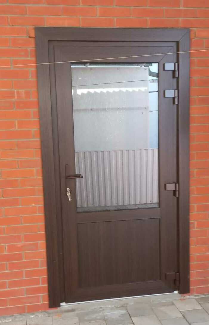 окна, двери ПВХ Пластиковые двери входные